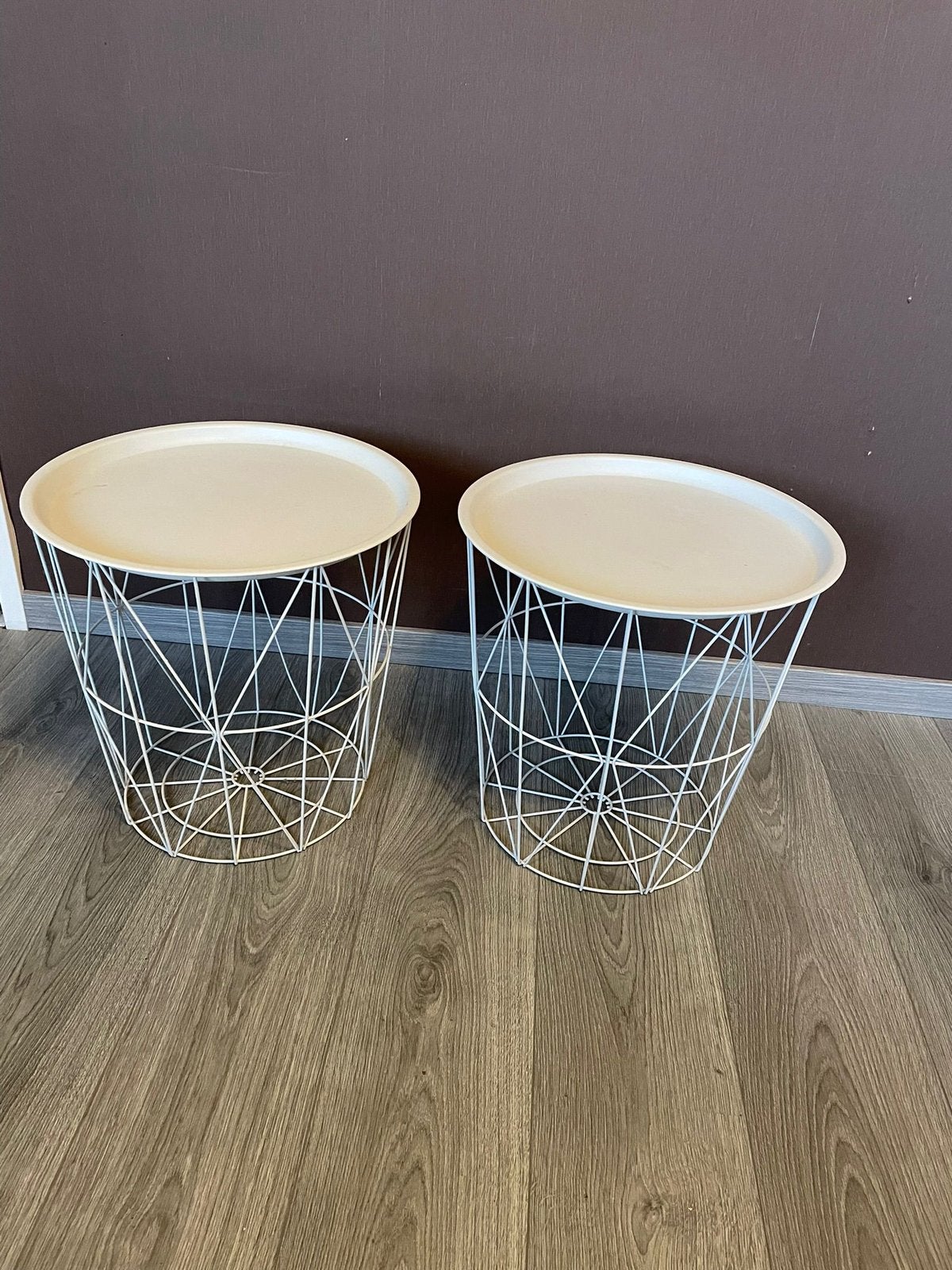Te koop 2 bijzet tafeltjes, Ophalen, Minder dan 45 cm, Minder dan 55 cm, Rond