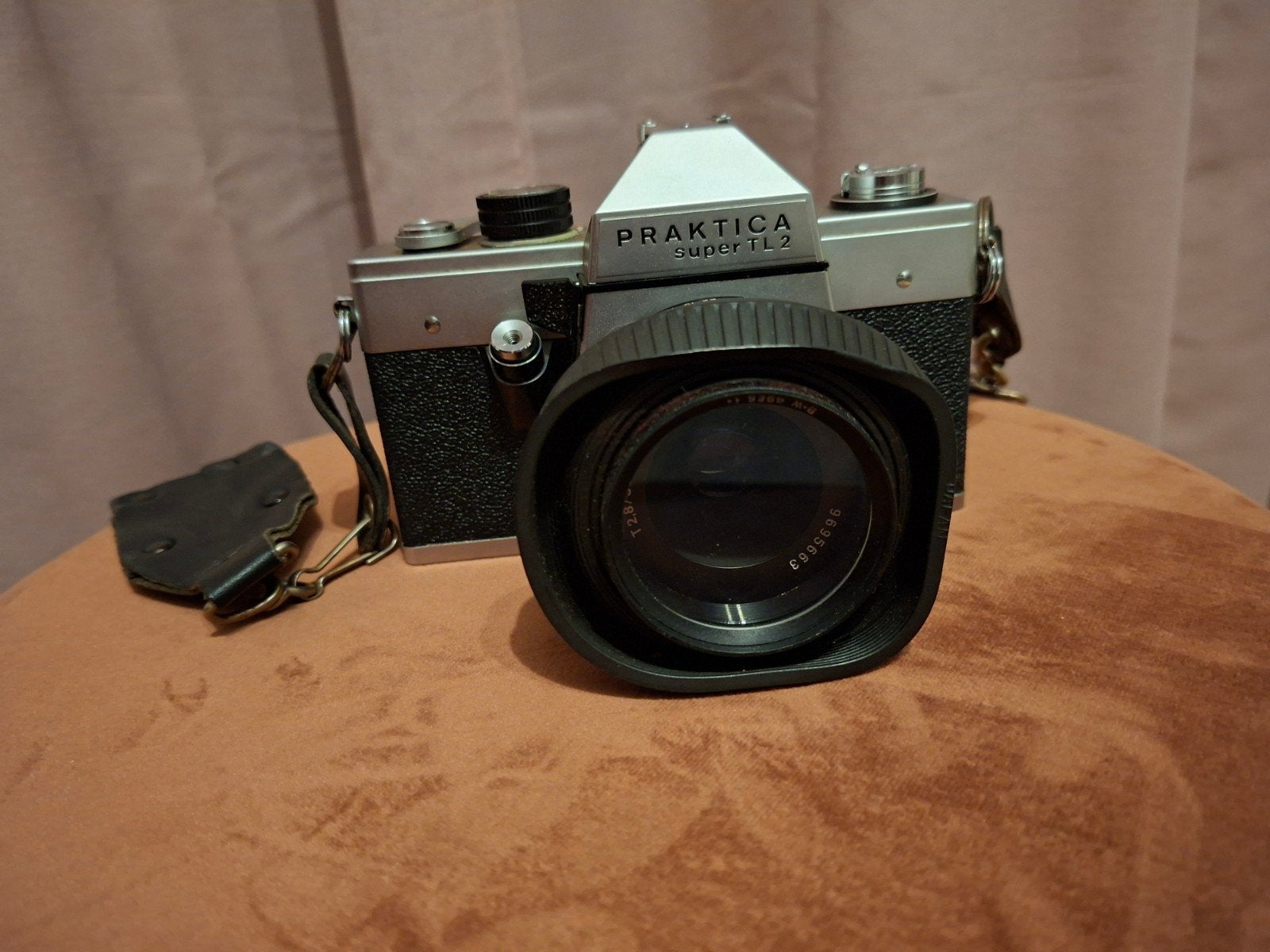 Praktica Super TL2 Spiegelreflexcamera met lens en flitser, Ophalen of Verzenden, Gebruikt, Spiegelreflex, Overige Merken