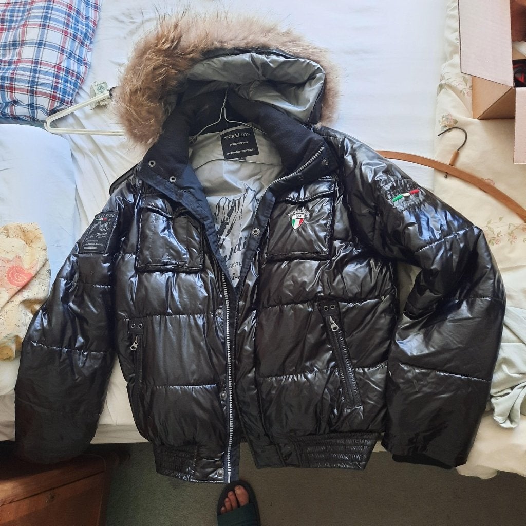 Jas met bonte kraag, Kleding | Dames, Jassen | Winter, Ophalen of Verzenden, Gedragen, Maat 38/40 (M), Zwart