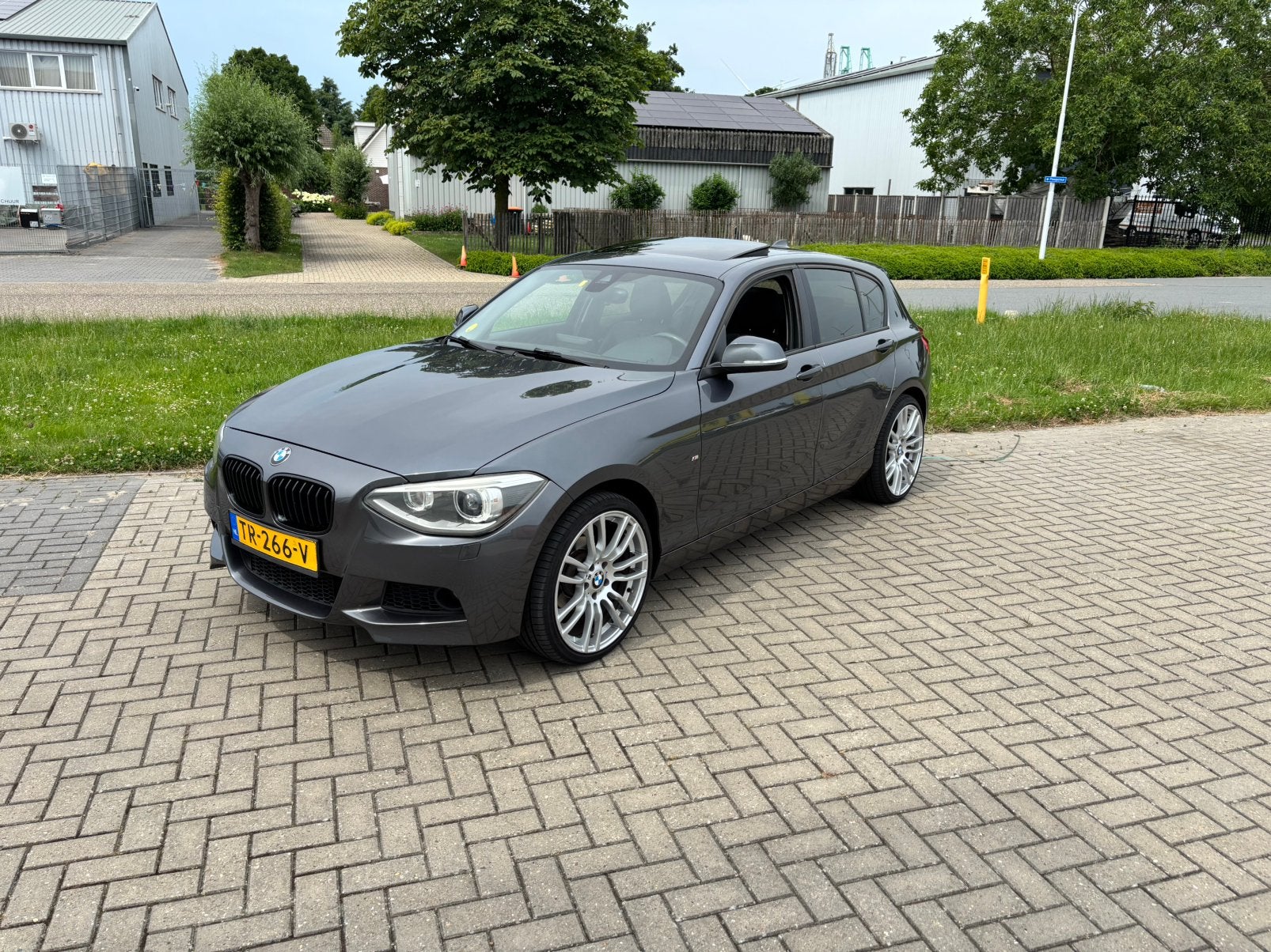 BMW 1-Serie 2.0 D 118 5DR 2011 Grijs, 1-Serie, Euro 5, Achterwielaandrijving, 1995 cc