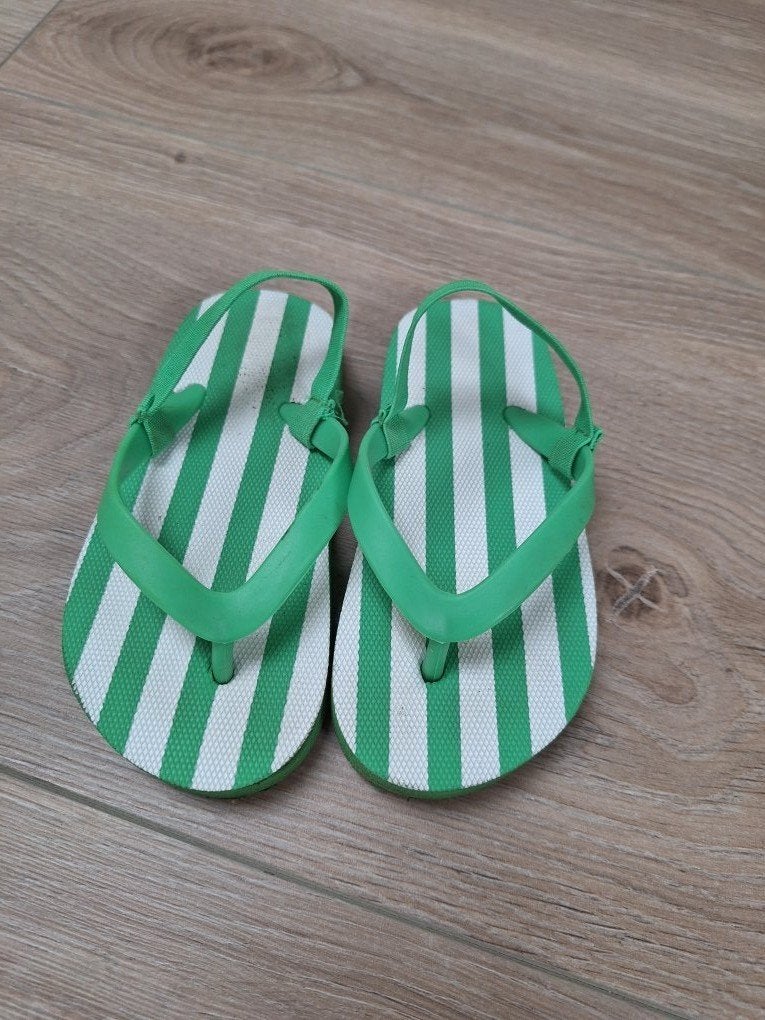 Groene kind slippers HEMA - maat 23/34, Overige typen, Ophalen of Verzenden, Zo goed als nieuw, HEMA