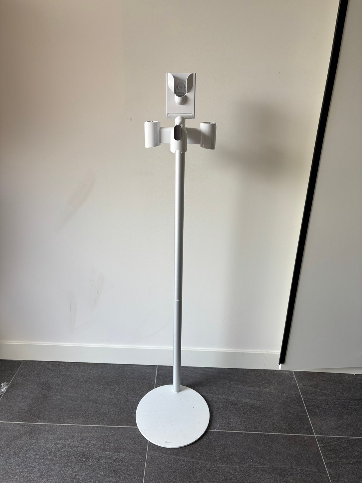 Standaard voor dyson steelstofzuiger, Ophalen, Zo goed als nieuw