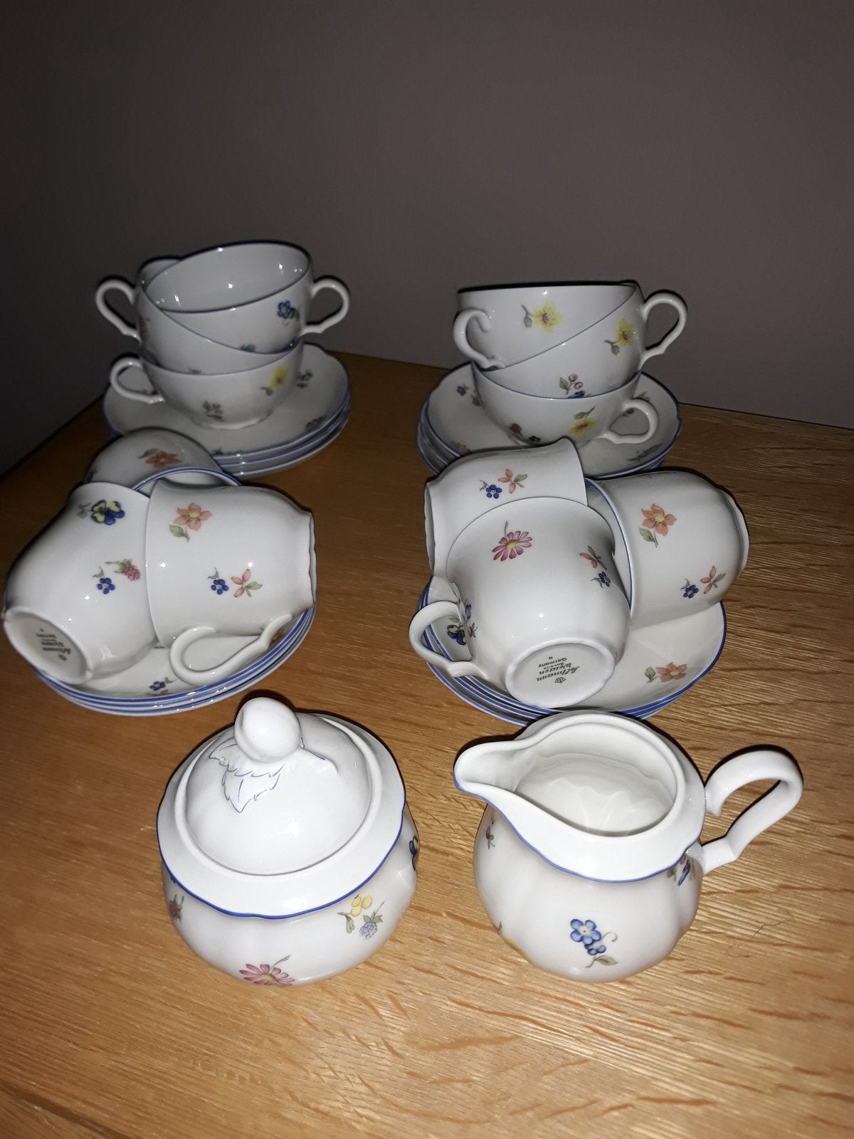 Mooi theeservies met bloemmotief - Seltmann Weiden, Klassiek, Ophalen of Verzenden, Zo goed als nieuw, Porselein