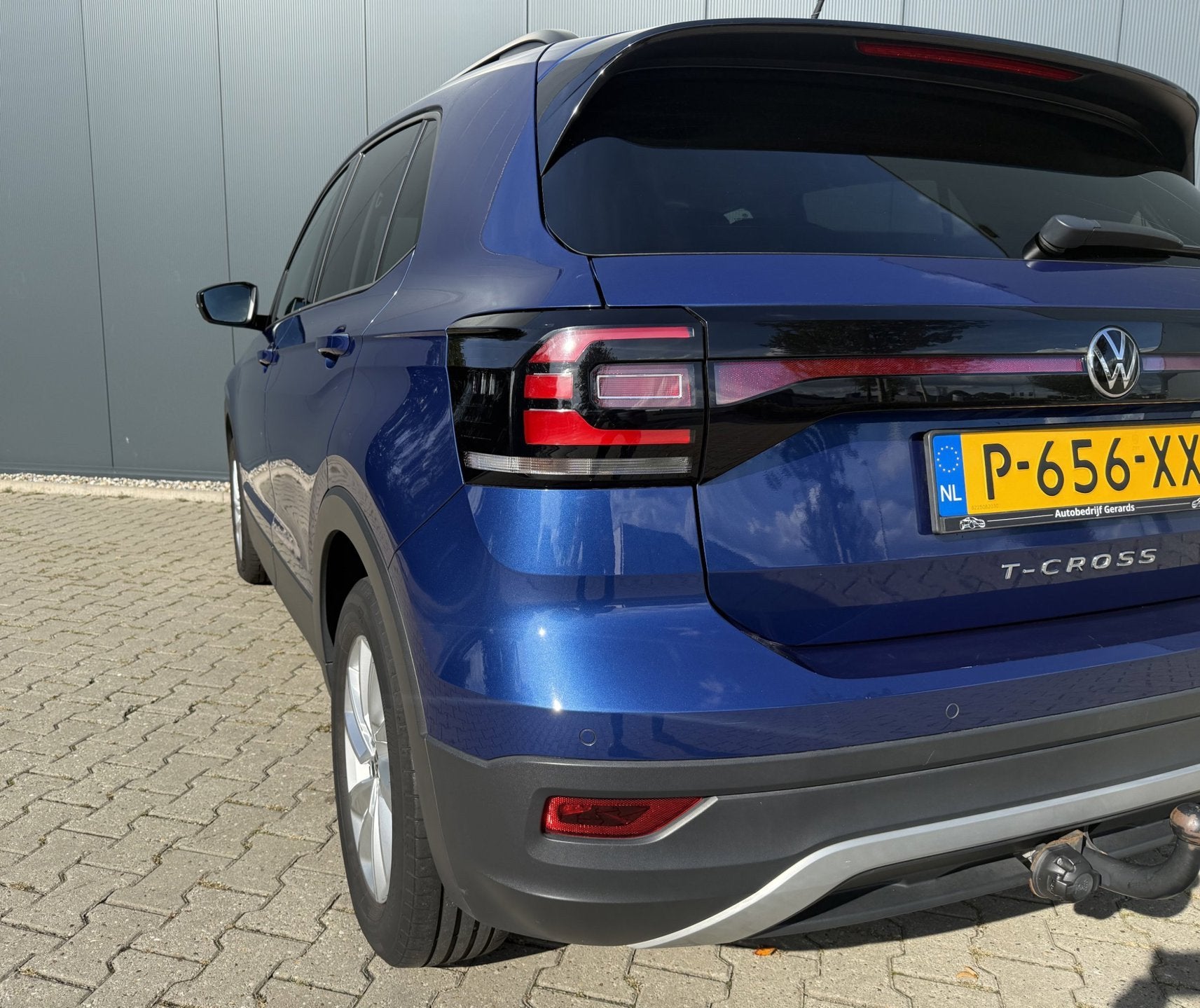 Volkswagen T-Cross 1.0 TSI Life Carplay Cruise Airco PDC NAP, Auto's, Dealer onderhouden, Gebruikt, 95 pk, Blauw