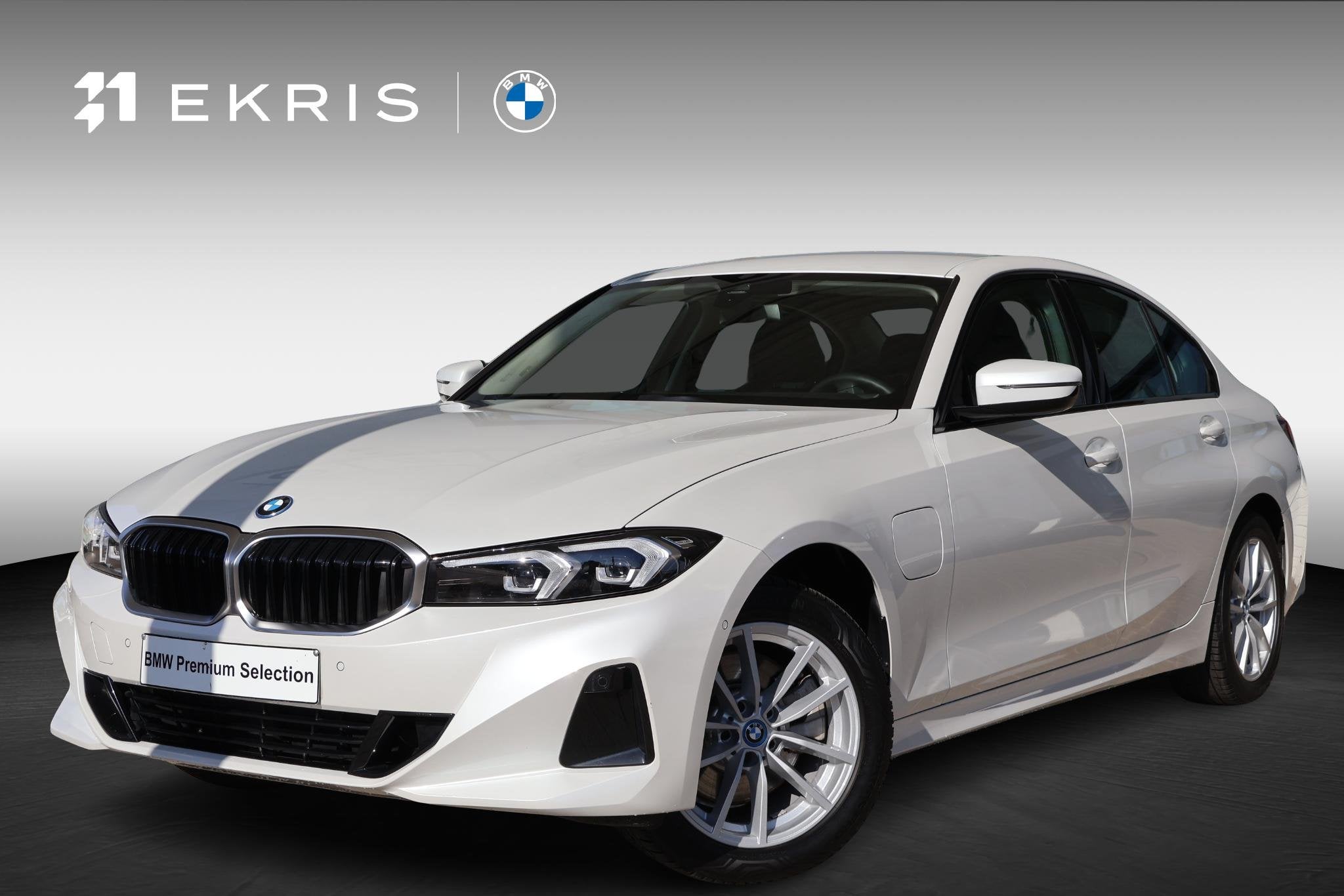 BMW 3 Serie Sedan 320e | LCI met Widescreen Display | Leder