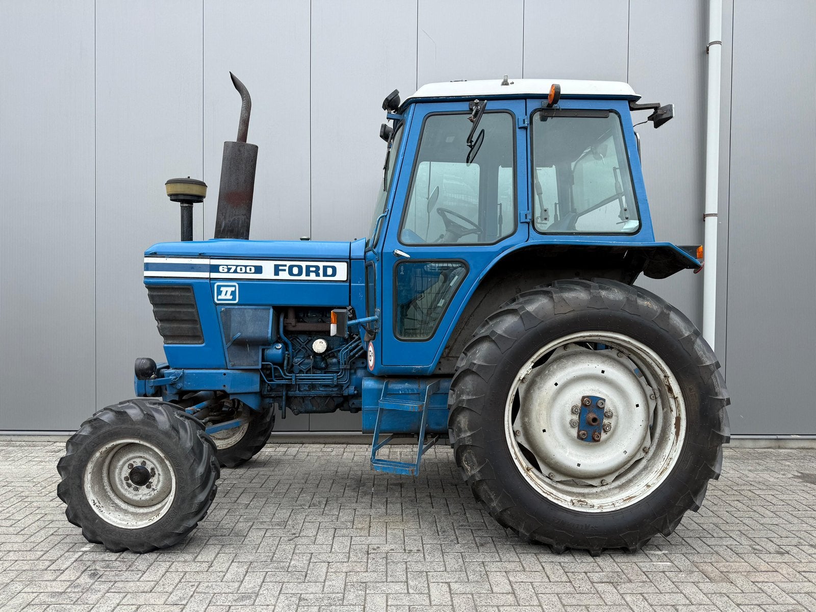 Ford 6700 dual power met kenteken in goede staat, Zakelijke goederen, Agrarisch | Tractoren, Ophalen, Gebruikt, Ford, Tot 80 Pk