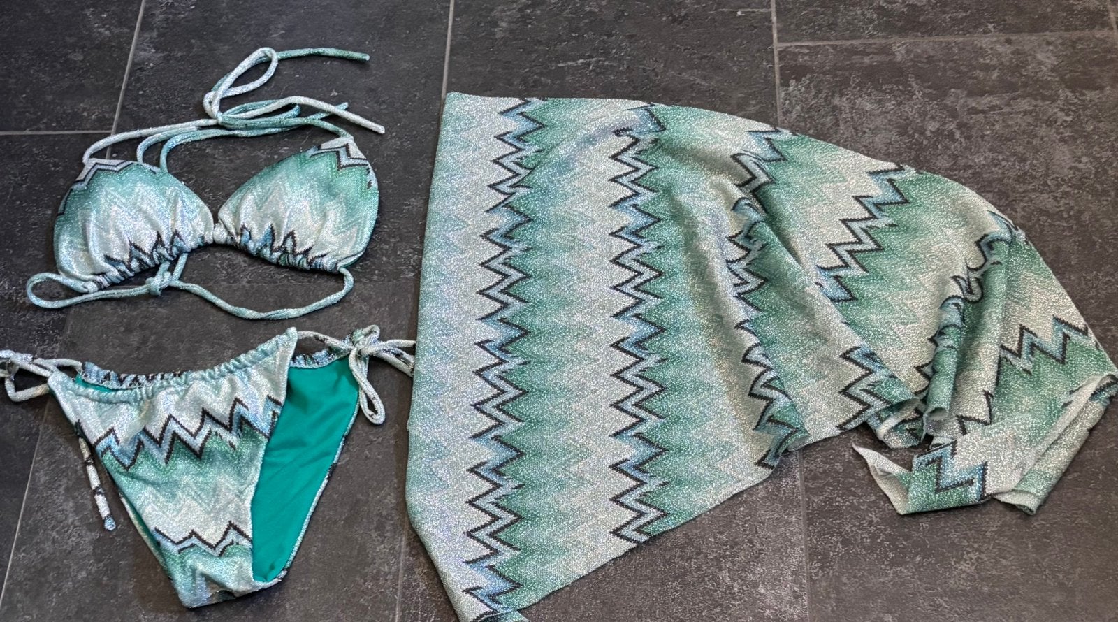 LVCilia bikini met omslagdoek maat s/m, Mi, Zo goed als nieuw, Mi, Bikini