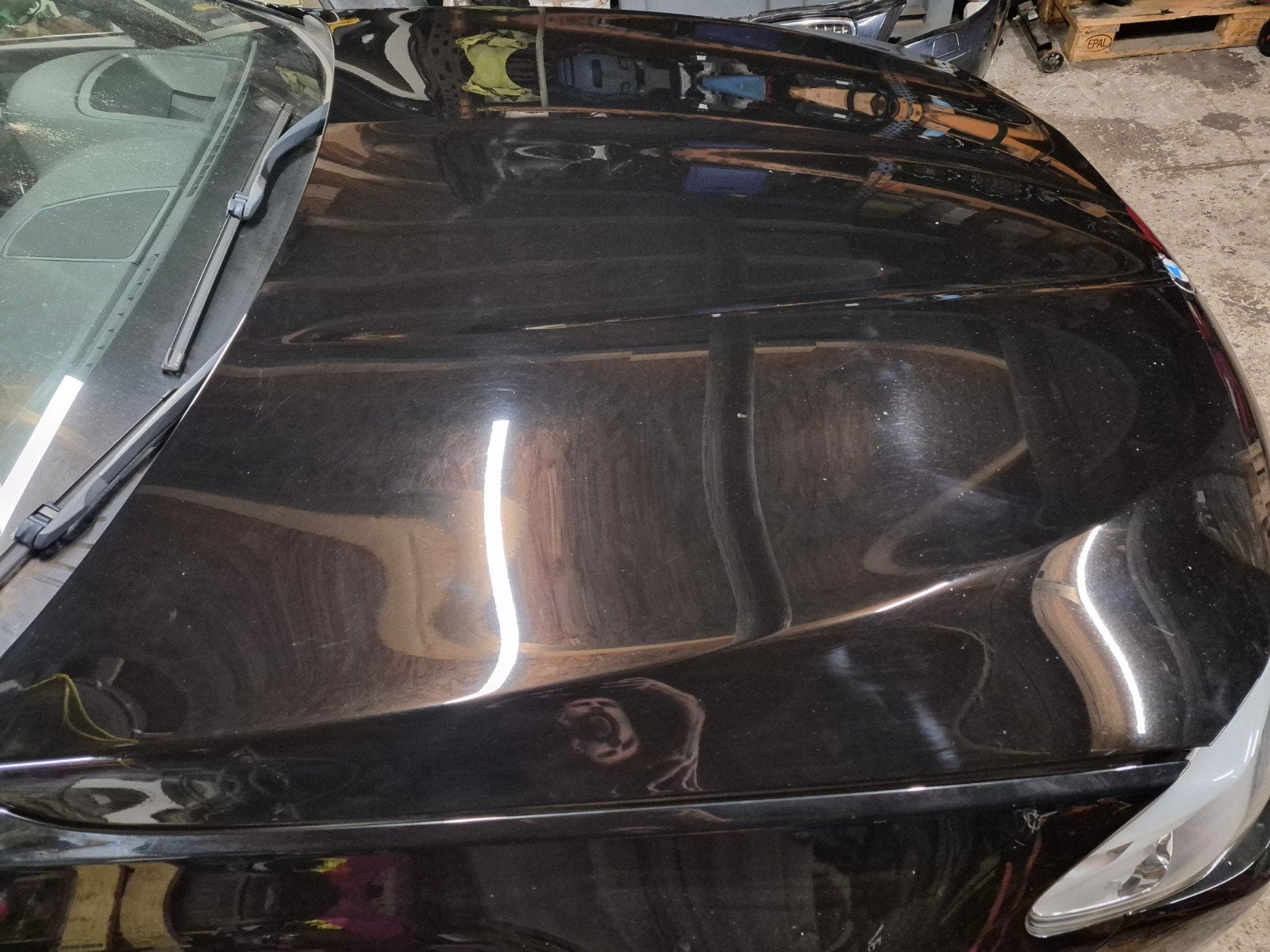 BMW F1x Motorkap Schwarz II 668, Auto-onderdelen, Gebruikt, Voor, Info@bmw.de, Petuelring 130, 80788 München, Duitsland