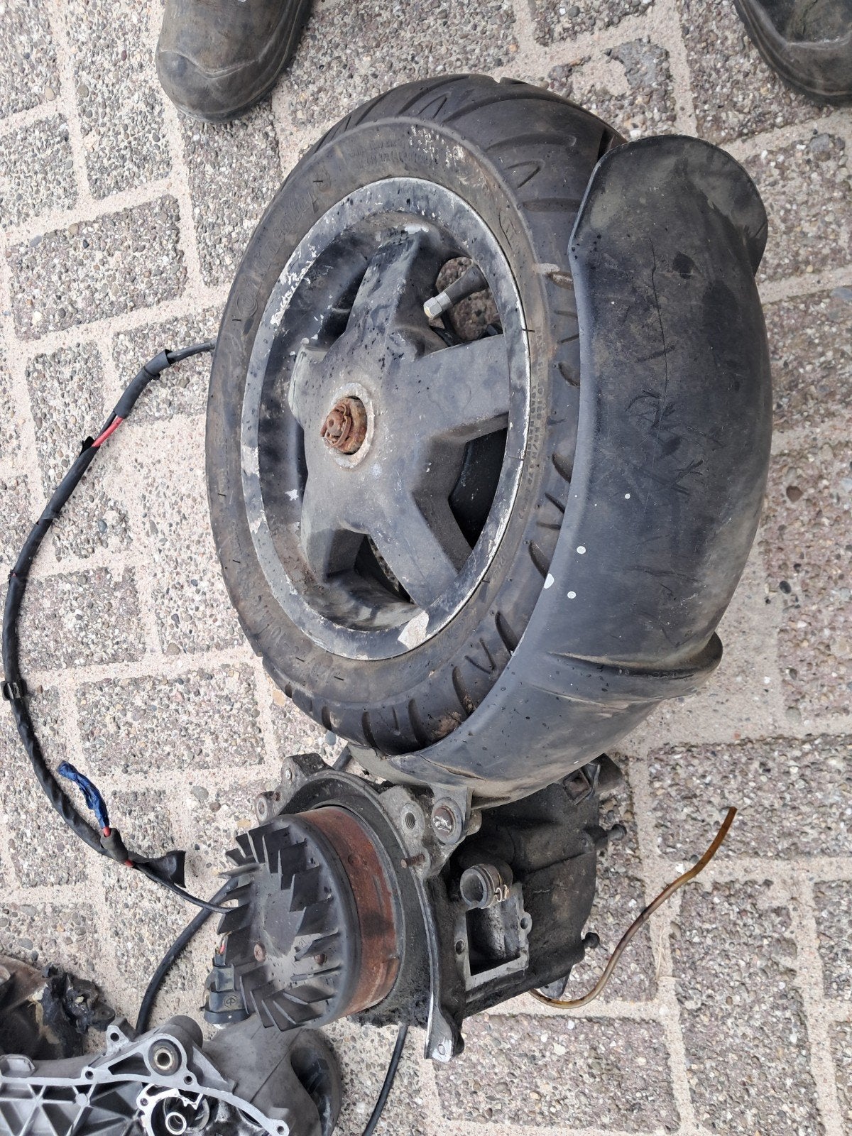 piaggio 2t blok, Ophalen, Blok