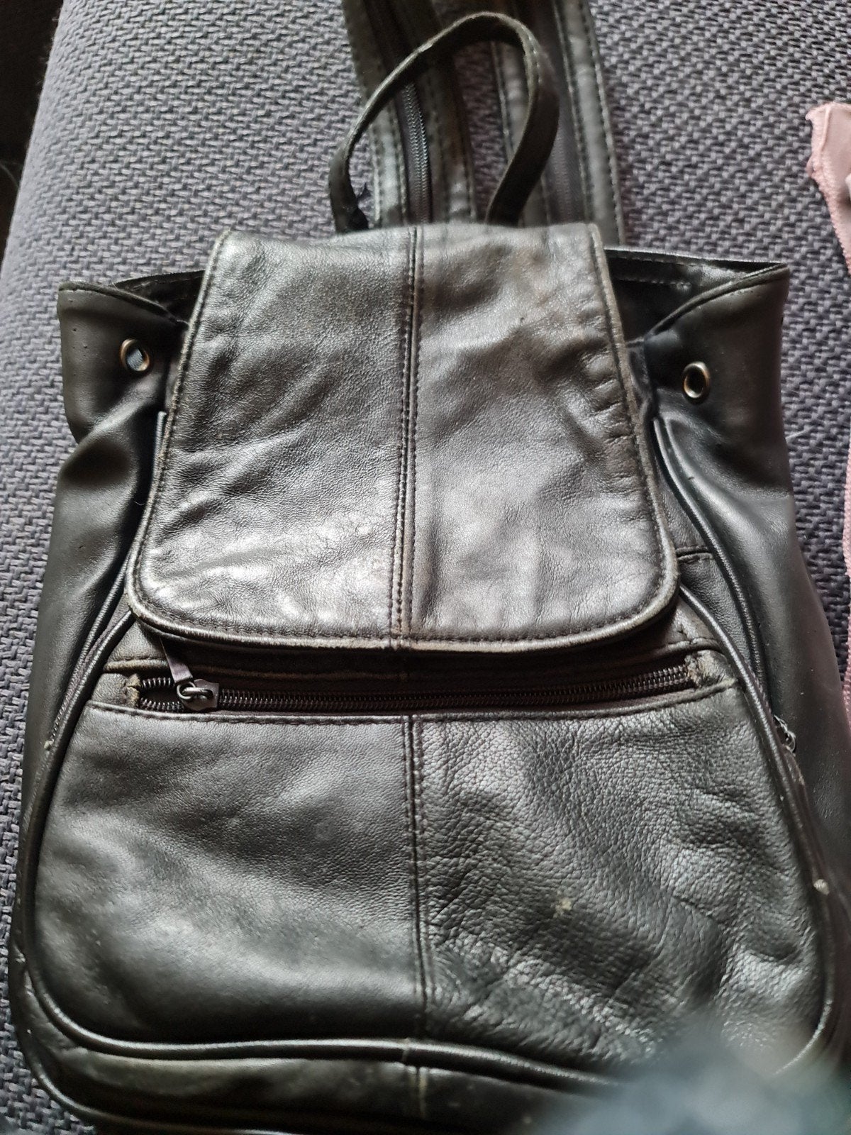 Vintage Leren Rugzak - Zwart, Sieraden, Tassen en Uiterlijk, Tassen | Rugtassen, Overige merken, Gebruikt, Minder dan 30 cm, Ophalen of Verzenden
