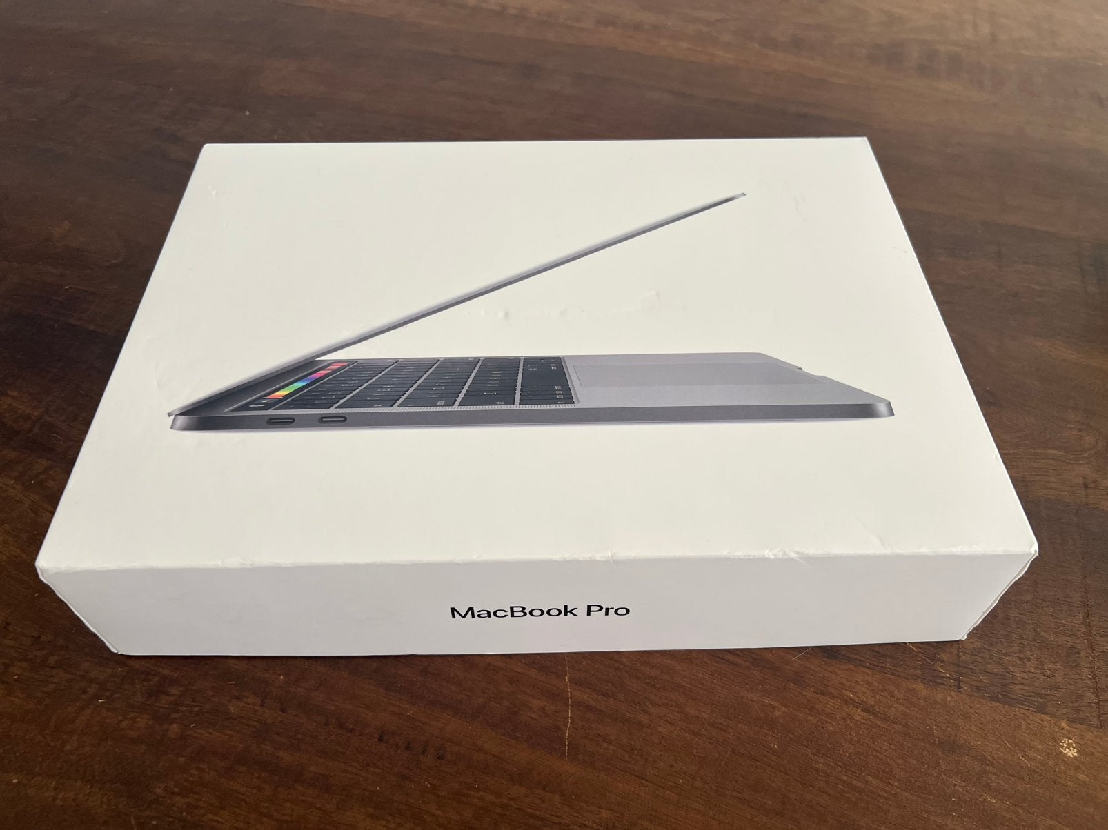13-inch MacBook Pro Touchbar + GRATIS Dell dockingstation, Computers en Software, Apple Macbooks, Zo goed als nieuw, MacBook Pro