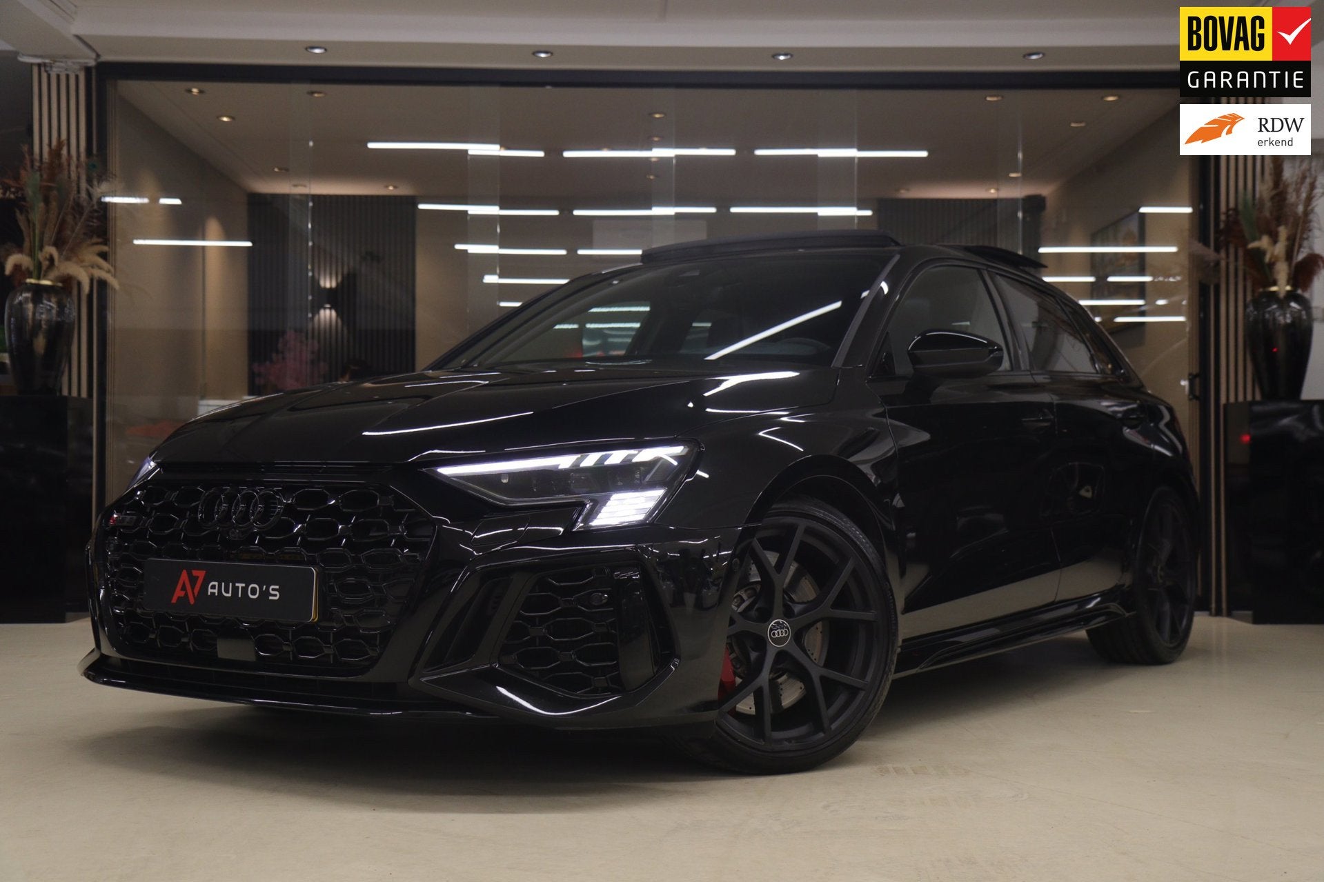 Audi RS3 Sportback 2.5 TFSI quattro PANO/400PK/PERFORMANCE/B, Auto's, Automaat, Gebruikt, RS3, Alcantara