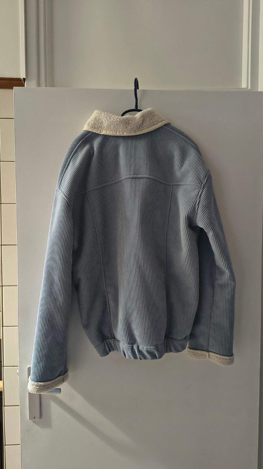 Blauwe ribfluwelen jas met teddy voering, Ophalen, Zo goed als nieuw, Blauw
