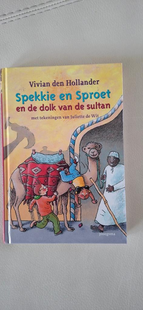 Spekkie en Sproet - Vivian den Hollander, Ophalen of Verzenden, Gelezen, Vivian den Hollander, Fictie algemeen