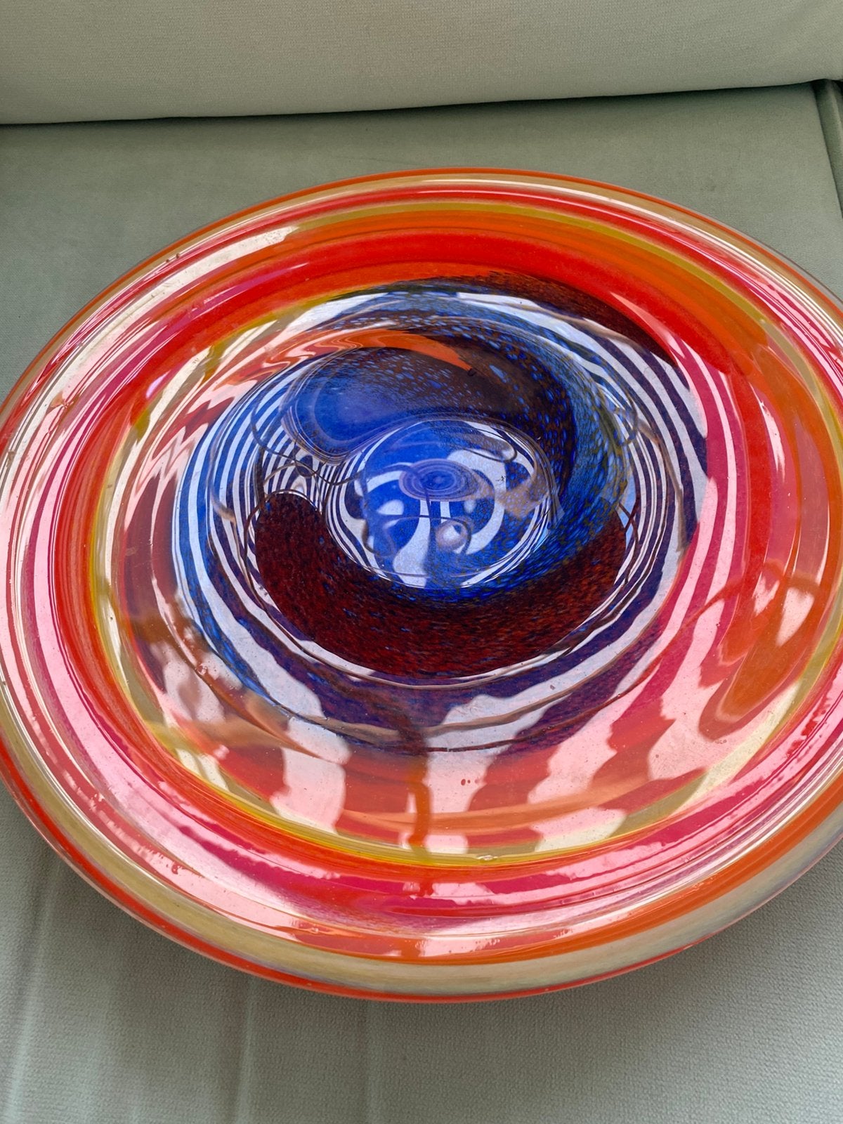 Grote kleurrijke kunstglazen schaal 42 cm–handgemaakt design, Antiek en Kunst, Ophalen