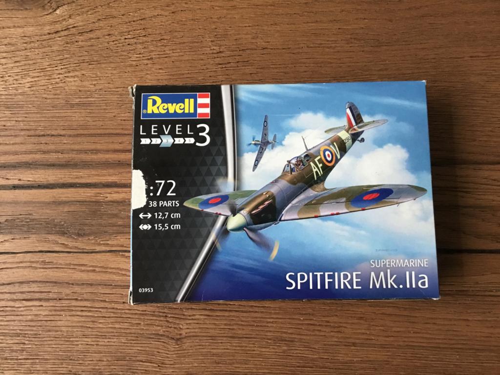 Revell 03953 Supermarine Spitfire Mk.IIa Modelbouw Vliegtuig, 1:72 tot 1:144, Revell, Ophalen of Verzenden, Zo goed als nieuw