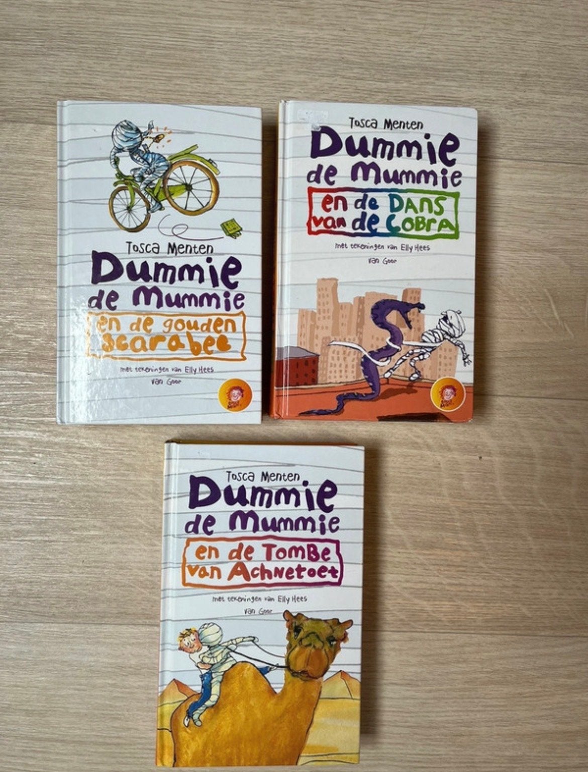 Dummie de Mummie boekenreeks - Tosca Menten (3 boeken), Ophalen of Verzenden, Zo goed als nieuw, Fictie algemeen