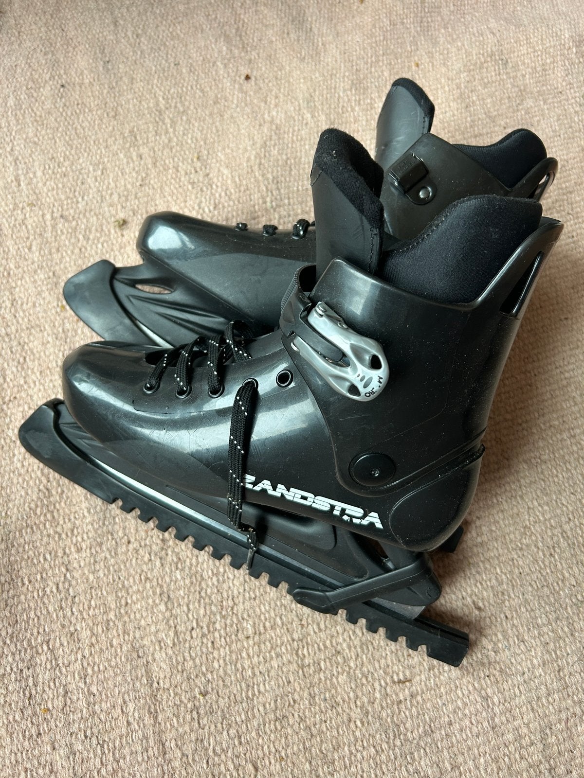 Zandstra hockeyschaatsen, maat 42, Sport en Fitness, Ophalen, Zandstra, Nieuw, IJshockeyschaatsen