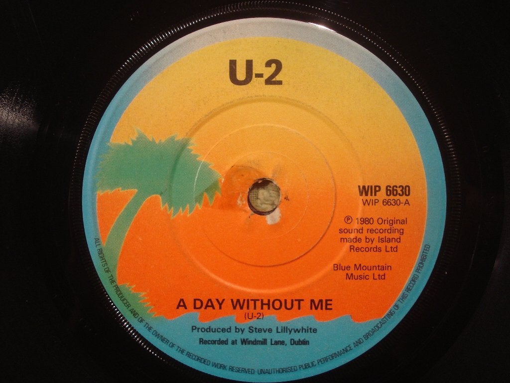 U2 7" Vinyl Single: ‘A day without me’ (UK) solid centre, Cd's en Dvd's, Vinyl Singles, Zo goed als nieuw, Single, Rock en Metal