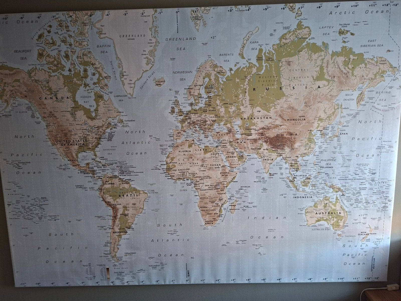 IKEA Wereldkaart 1.40x2.00 m - Makkelijk te vervoeren, Ophalen, Gebruikt