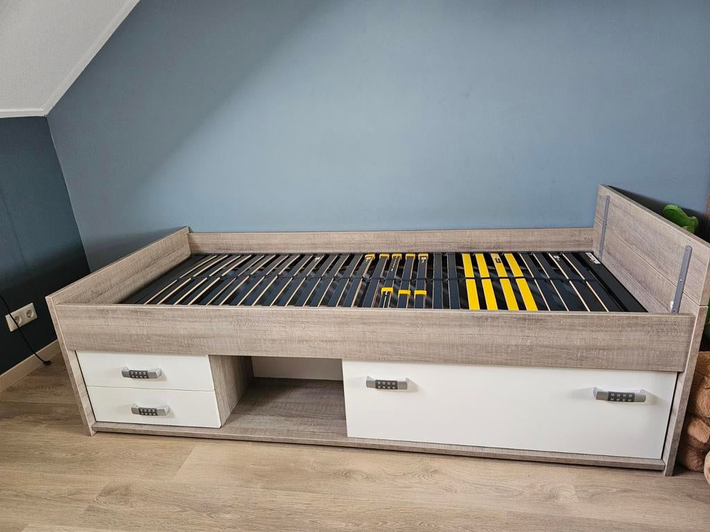 Te koop: Kinderbed 'Pep' (Beter Bed), Ophalen, 90 cm, Eenpersoons, Wit