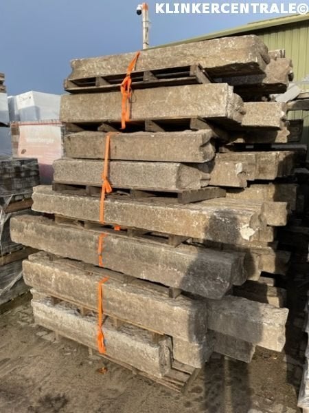 180m1 grijs met spikkel granietbanden natuursteen, borders
