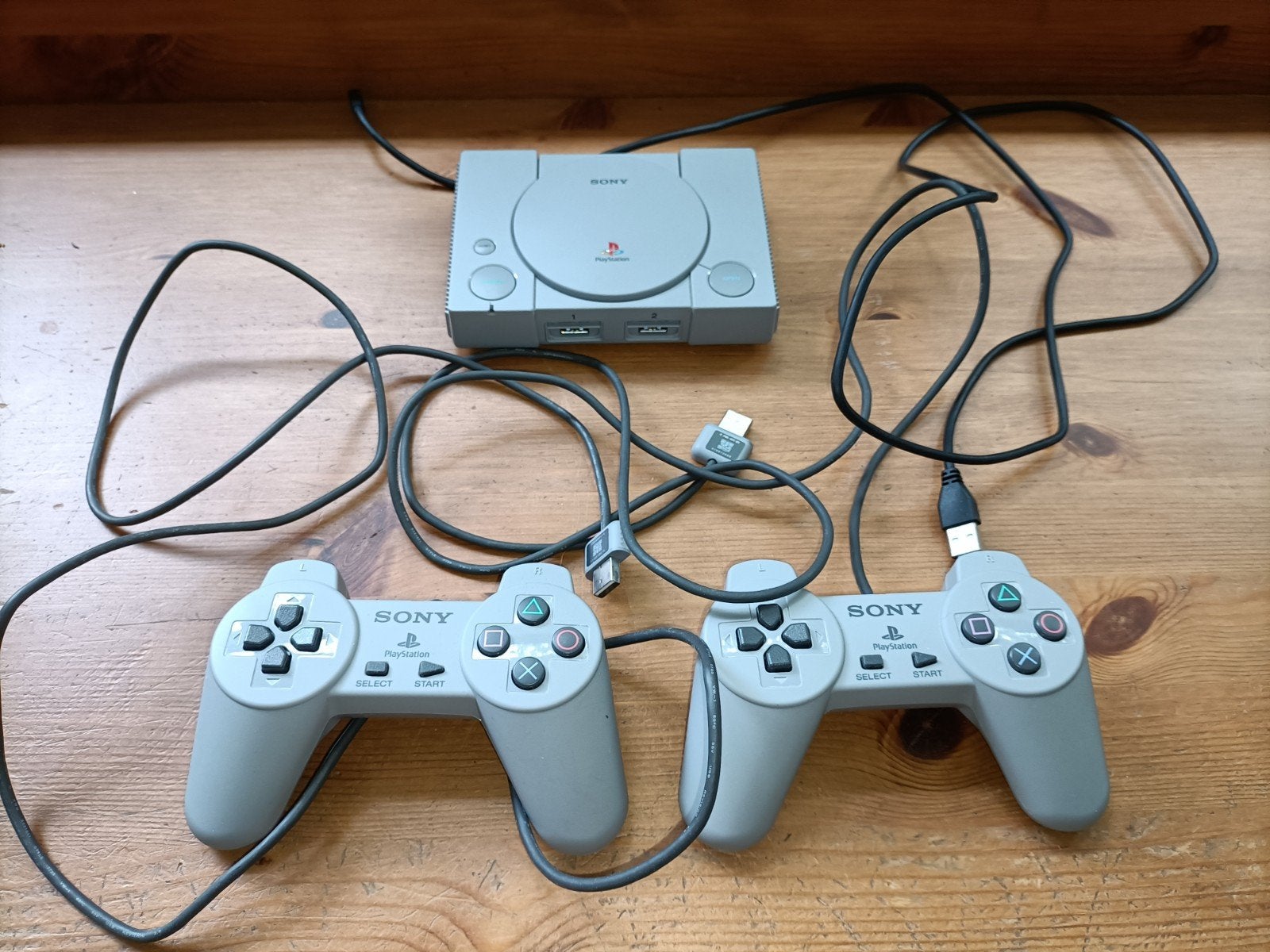PlayStation 1 Classic mini + 2 controllers met 20 spellen, Spelcomputers en Games, Spelcomputers | Sony PlayStation 1, Ophalen of Verzenden