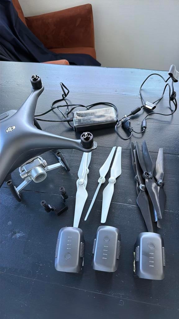 DJI Phantom 4 drone, Ophalen, Gebruikt, Cameradrone, Extra accu('s)