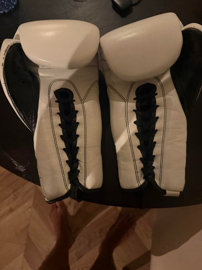 Cleto Reyes Bokshandschoenen - Wit (Vetersluiting) 18oz, Ophalen of Verzenden, Zo goed als nieuw