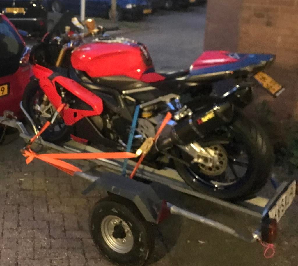 Motortrailer te huur – inclusief oprijplaat en spanbanden, Motoren, Ophalen, Zo goed als nieuw