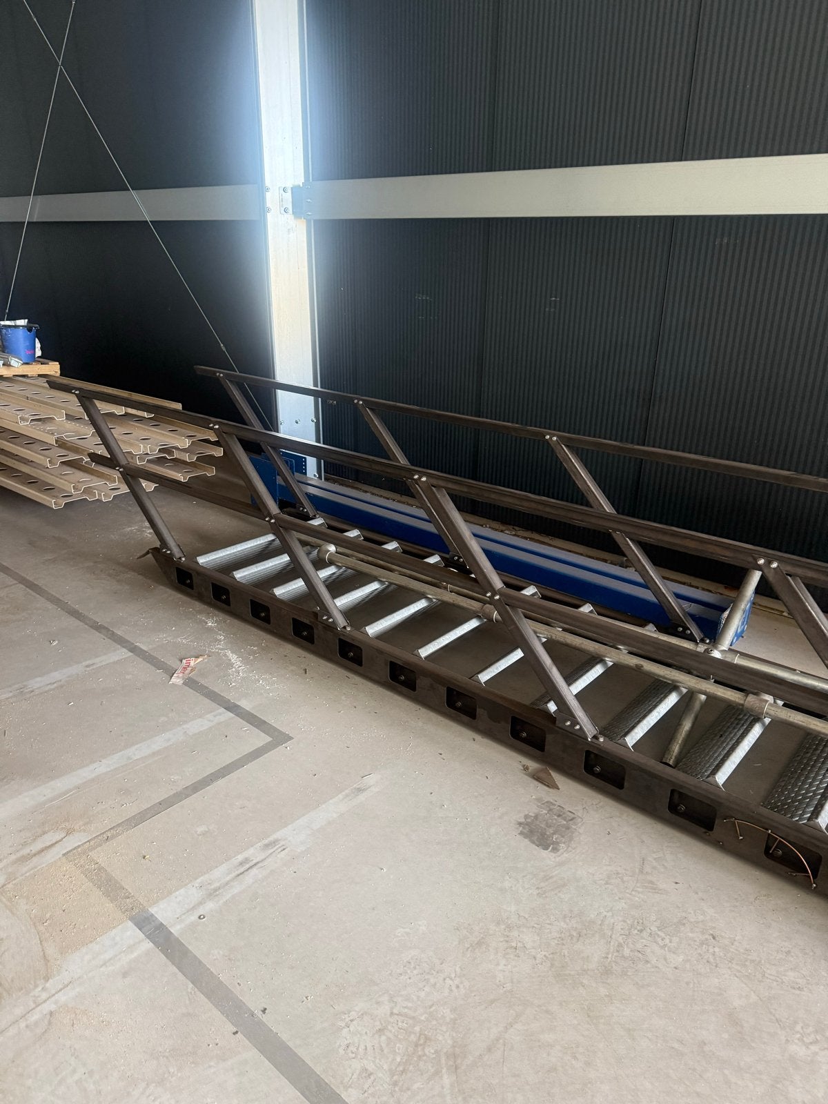 Zoldertrap 350 cm hoog - Robuust en Veilig, Doe-het-zelf en Verbouw, Ophalen, Gebruikt, Trap, 2 tot 4 meter