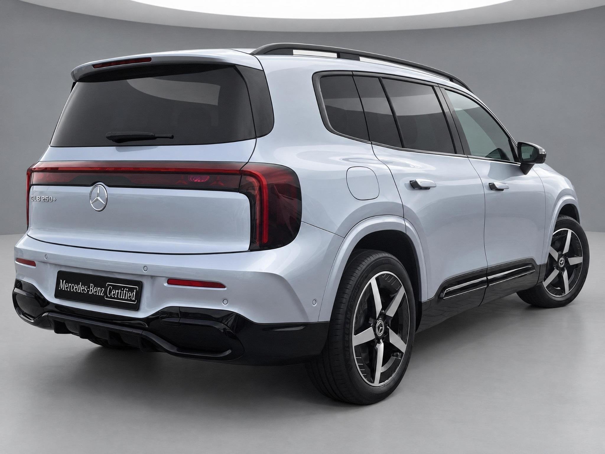 Mercedes-Benz GLB 250+ Business Solution AMG | Premium Pakke, Auto's, 2095 kg, Achterwielaandrijving, Zwart, Origineel Nederlands