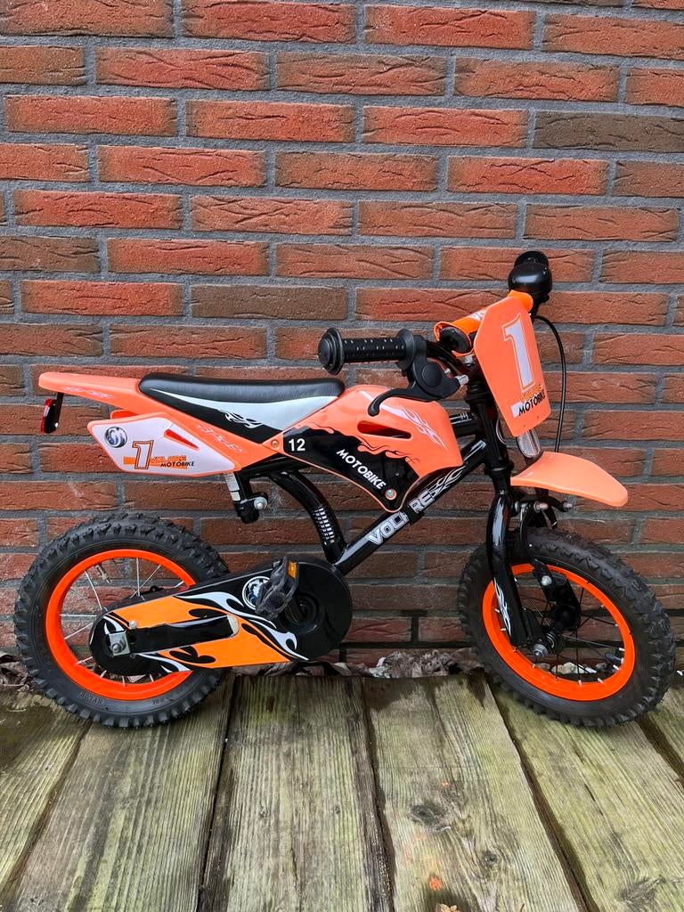 Fiets voor stoere jongens! 12 inch, Ophalen, Zo goed als nieuw, Minder dan 16 inch, Zijwieltjes