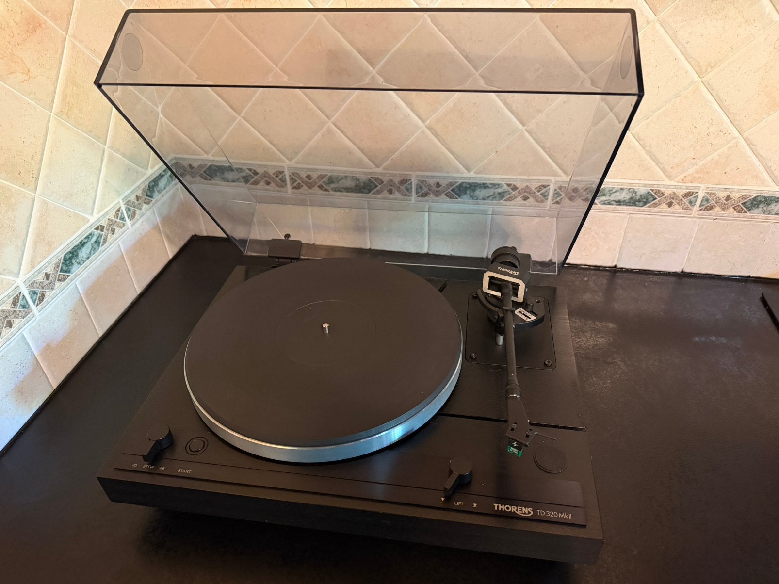 Thorens TD 320 MKII in zeer goede staat, Ophalen of Verzenden, Zo goed als nieuw, Platenspeler, Thorens
