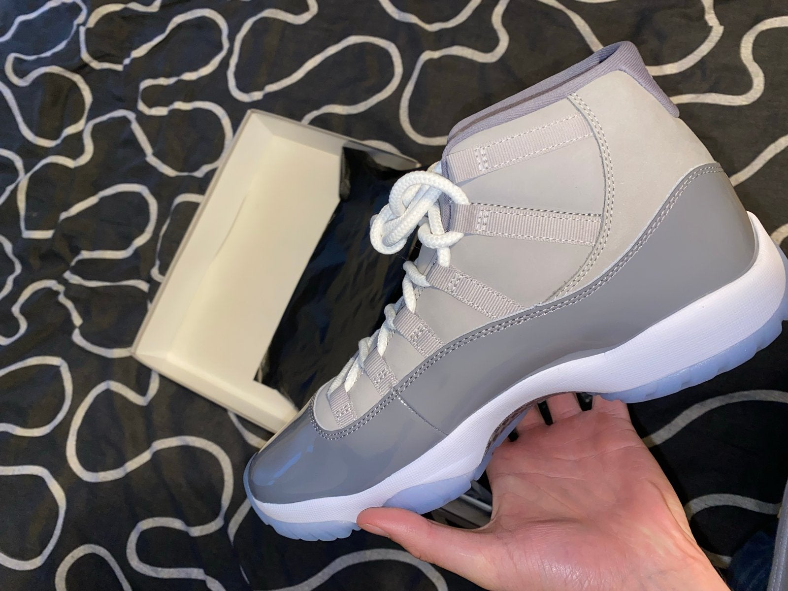 Nike Air Jordan 11 Retro Cool Grey - Maat 44.5, Ophalen, Nieuw, Overige kleuren, Sneakers of Gympen
