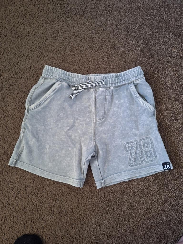 Z8 short maat 128, Ophalen of Verzenden, Zo goed als nieuw, Jongen, Broek