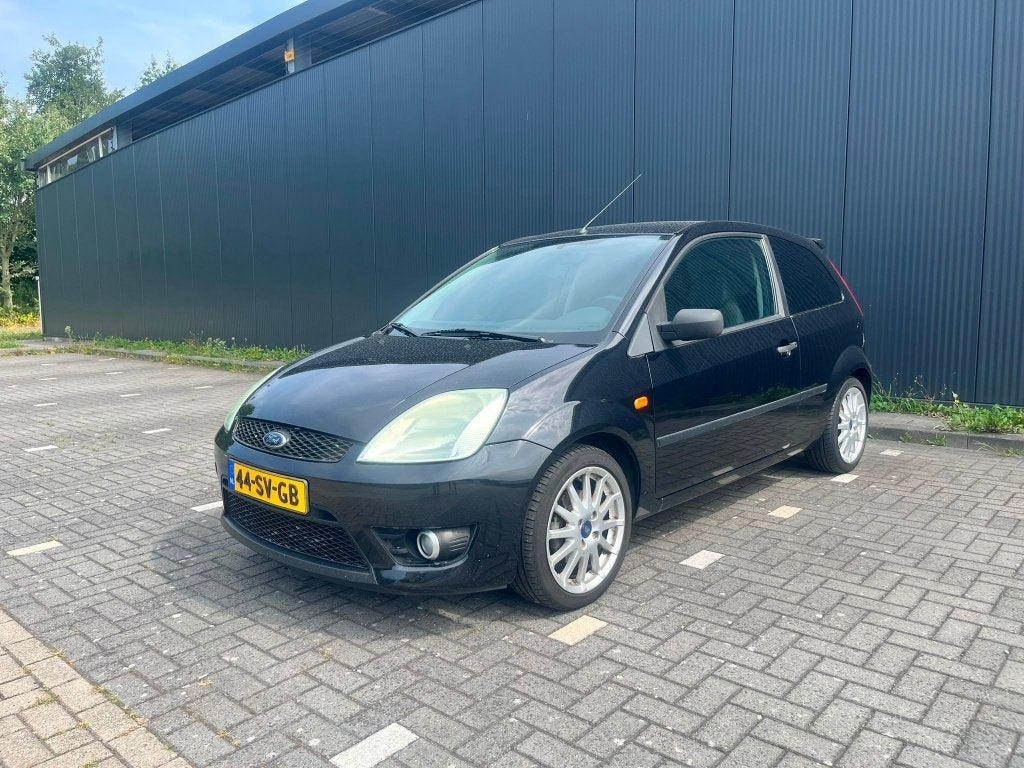 Ford Fiësta 1.6 16V Sport 3DR 2006 Zwart, Voorwielaandrijving, 40 €/maand, 4 cilinders, 100 pk