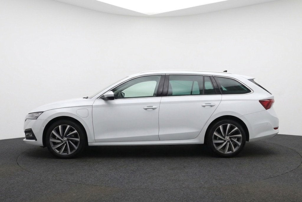Skoda Octavia Combi 1.4 TSI iV PHEV Style 204PK | Canton Sou, Auto's, Automaat, 77 km/l, Gebruikt, Euro 6
