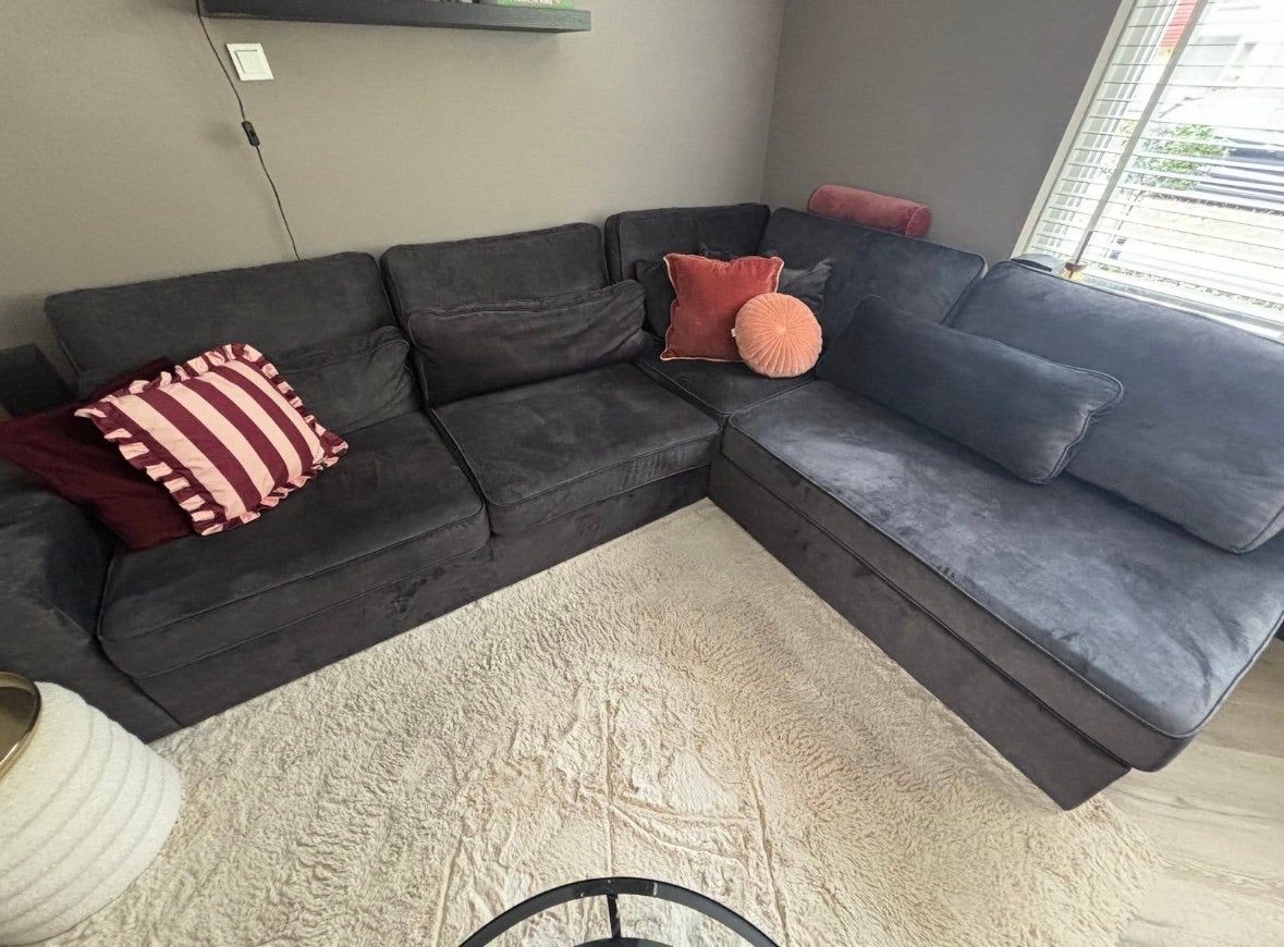 Comfortabele Hoekbank - Donkergrijs Stof, Huis en Inrichting, Ophalen, 250 tot 300 cm, Gebruikt, 100 tot 125 cm