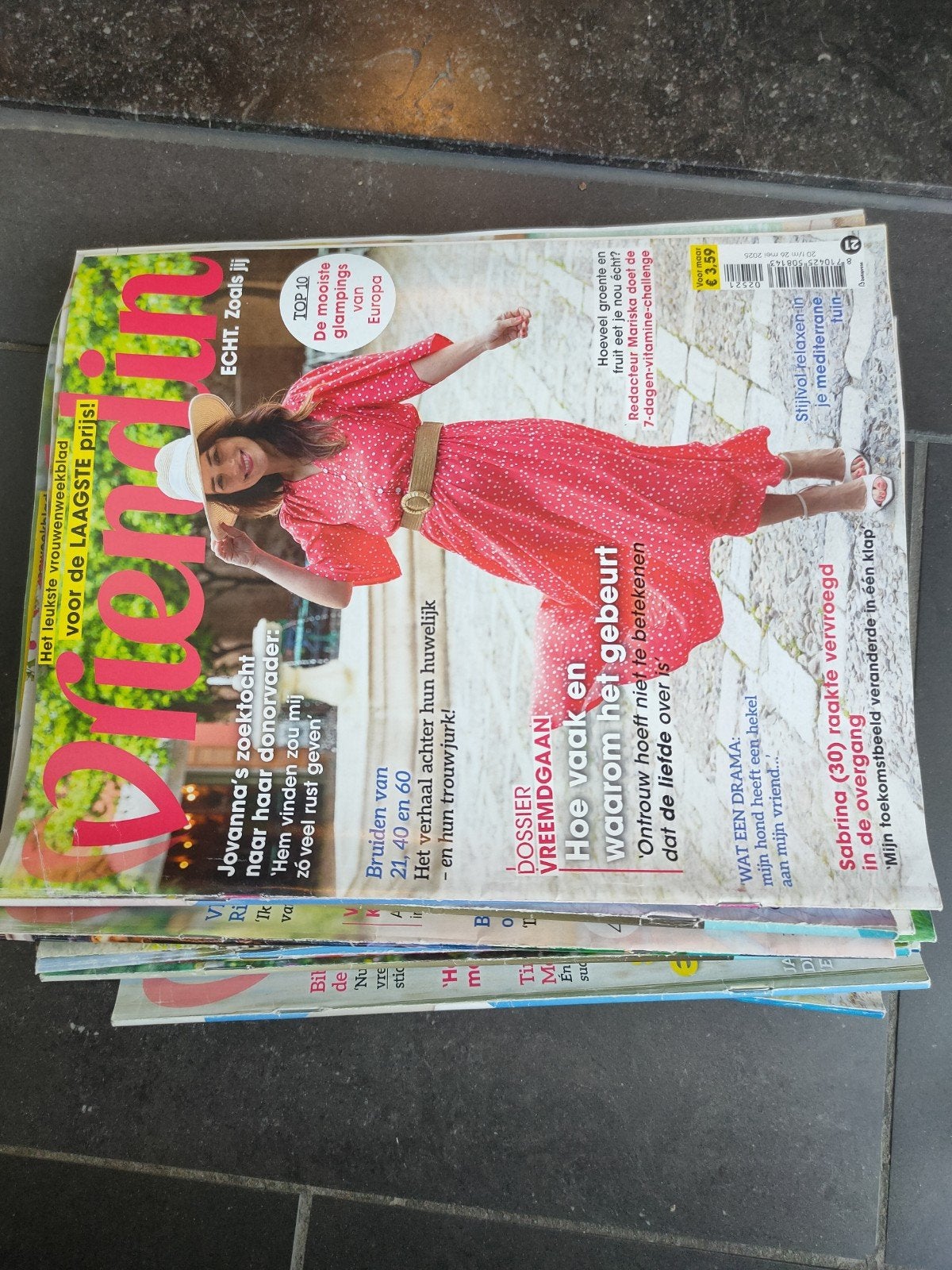 Gratis ophalen: stapel tijdschriften Vriendin, Ophalen, Zo goed als nieuw, Damesbladen