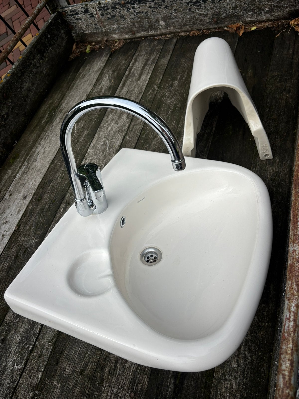 Wastafel sphinx met grohe kraan, Ophalen, Gebruikt, 50 tot 100 cm, Minder dan 100 cm