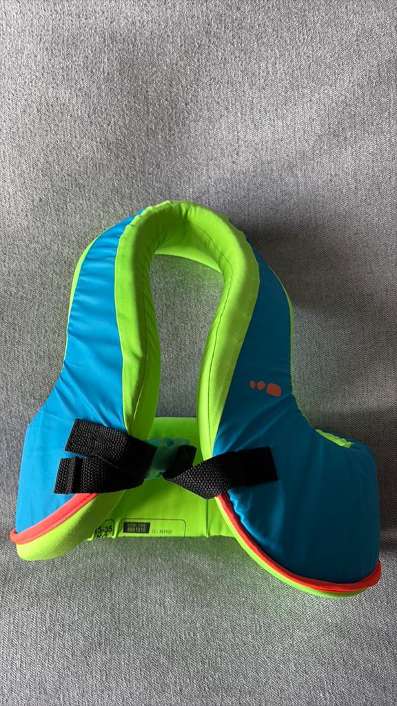 Zwemvest 25-35 kg, Ophalen, Jongen of Meisje, One size, Zo goed als nieuw