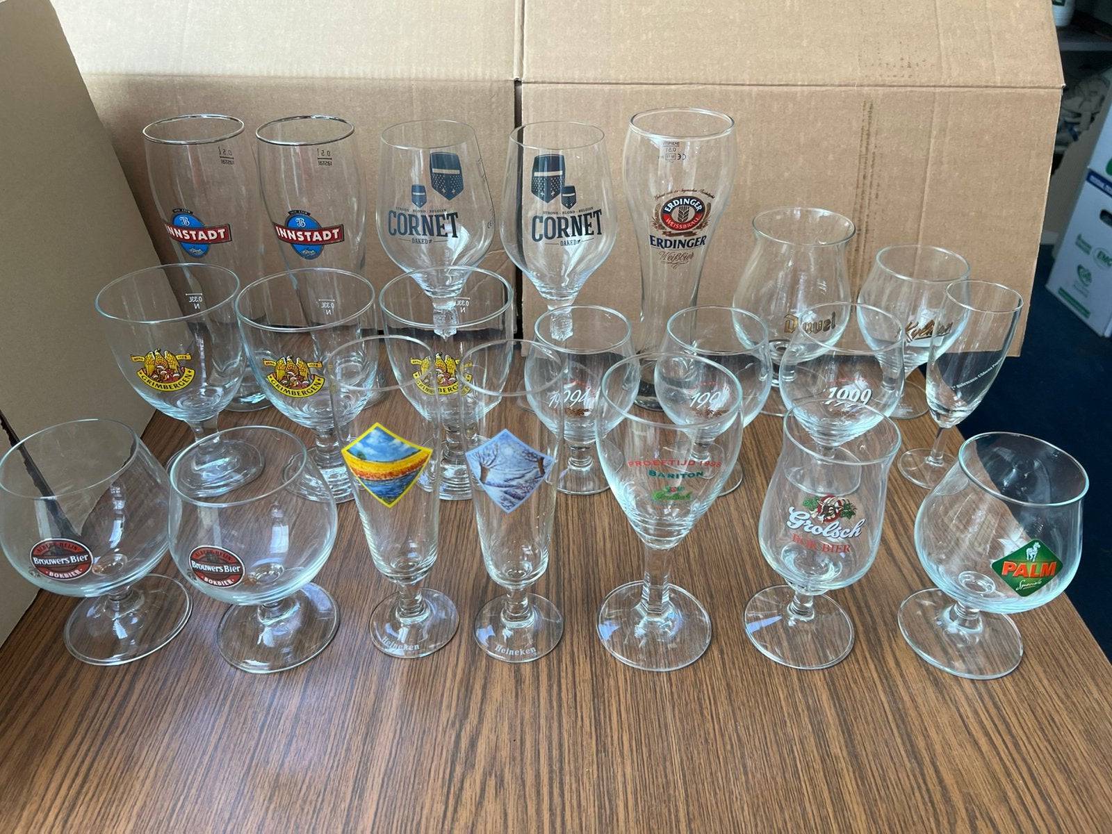 20 bijzondere diverse leuke BIERGLAZEN - Grootste is 25 cm, Ophalen, Zo goed als nieuw, Bierglas