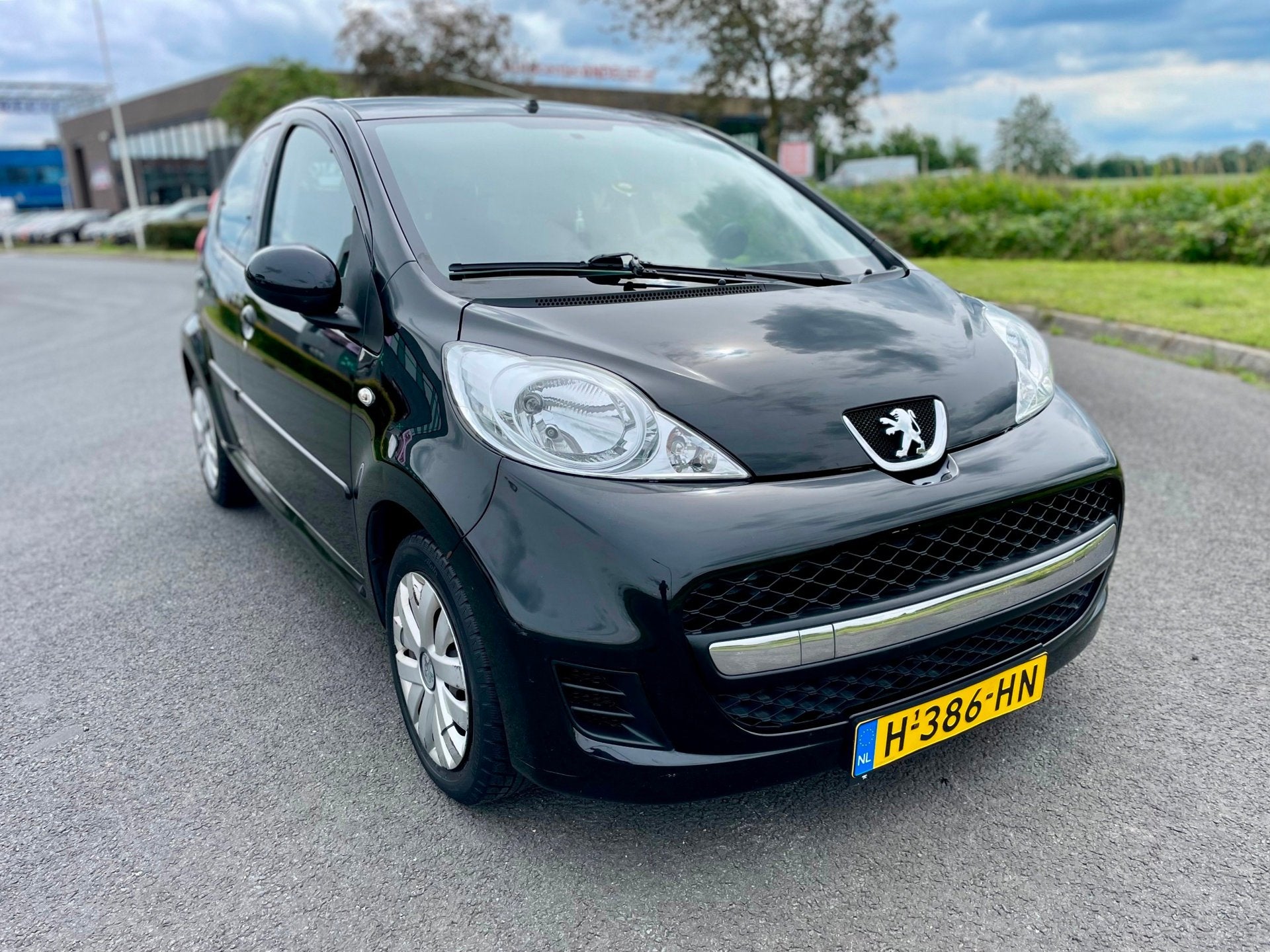Peugeot 107 1.0-12V XS, 5drs Aut, Airco, Elektr ramen, Radio, Auto's, Stof, Gebruikt, Zwart, 4 stoelen