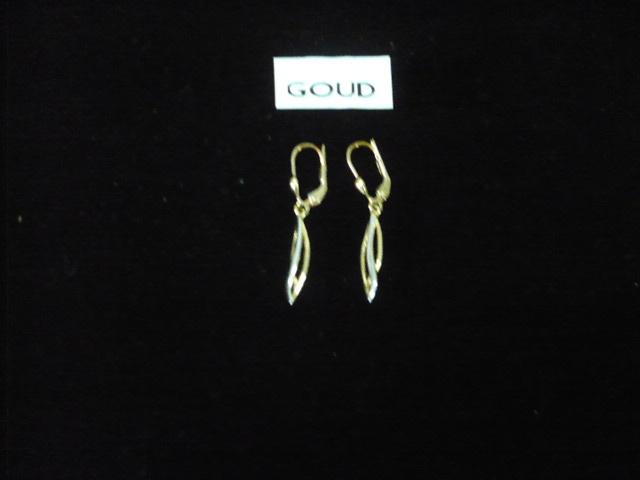 14 karaat 0.585 wit-geel gouden oorbellen h.lengte 3.5cm., Hangers, Ophalen of Verzenden, Zo goed als nieuw, Goud
