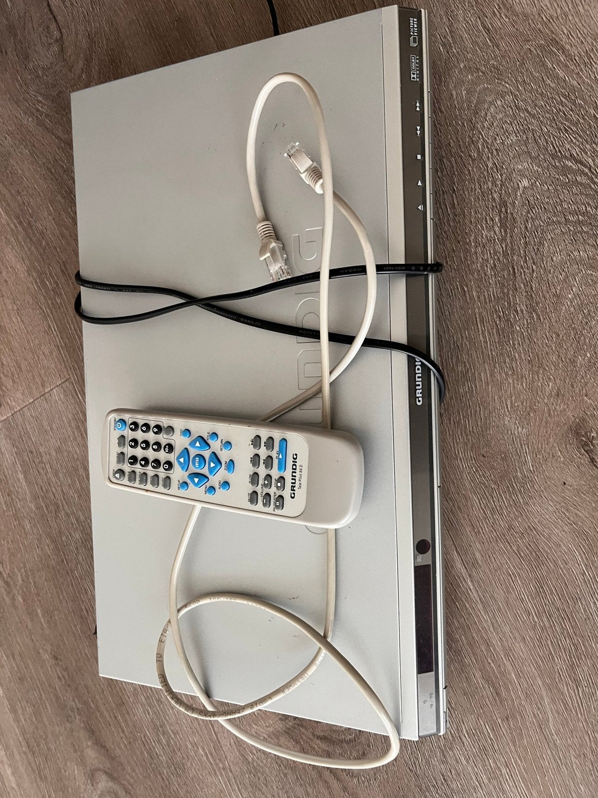 Grundig DVD Speler met Afstandsbediening, Ophalen of Verzenden, Gebruikt, Dvd-speler, Overige merken