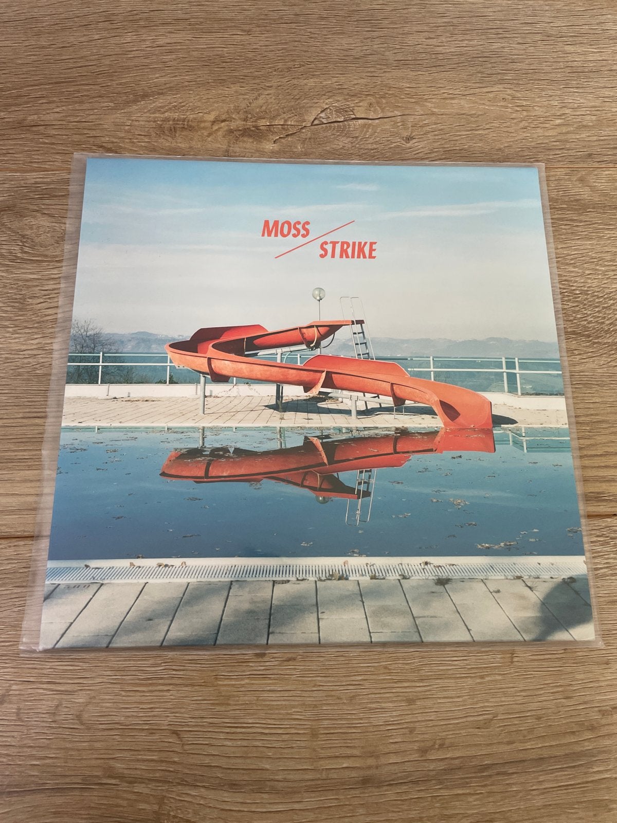 MOSS - Strike LP in nette staat, Cd's en Dvd's, Gebruikt, 2010 - 2019, Ophalen of Verzenden, 12 inch