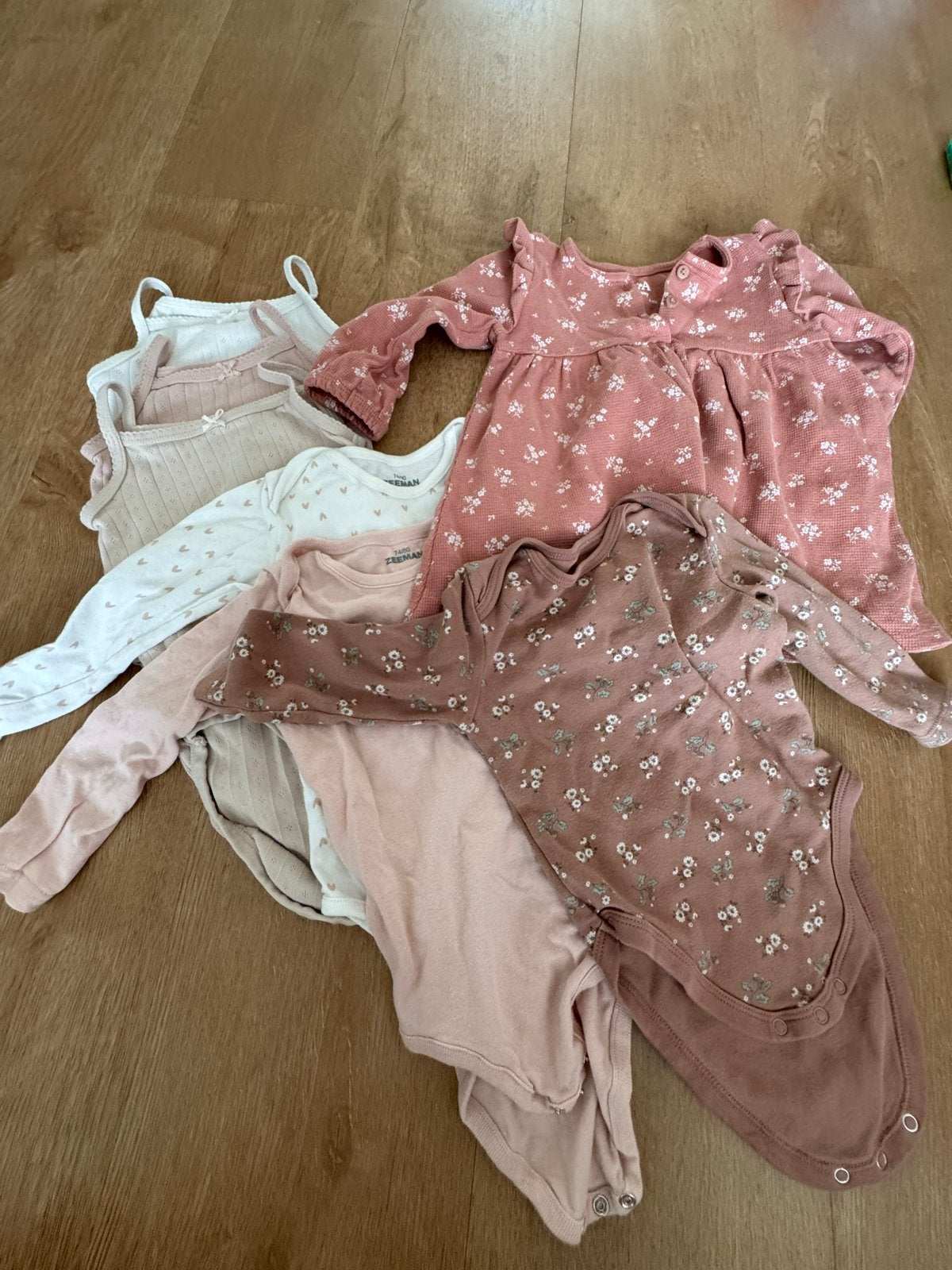 Babykleding pakket: rompers en jurkje (maat 74 ), Ophalen of Verzenden, Gebruikt, Meisje
