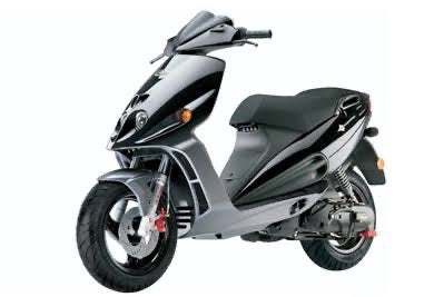 Malaguti f12(r) gezocht?, Ophalen of Verzenden, Zo goed als nieuw, Benzine