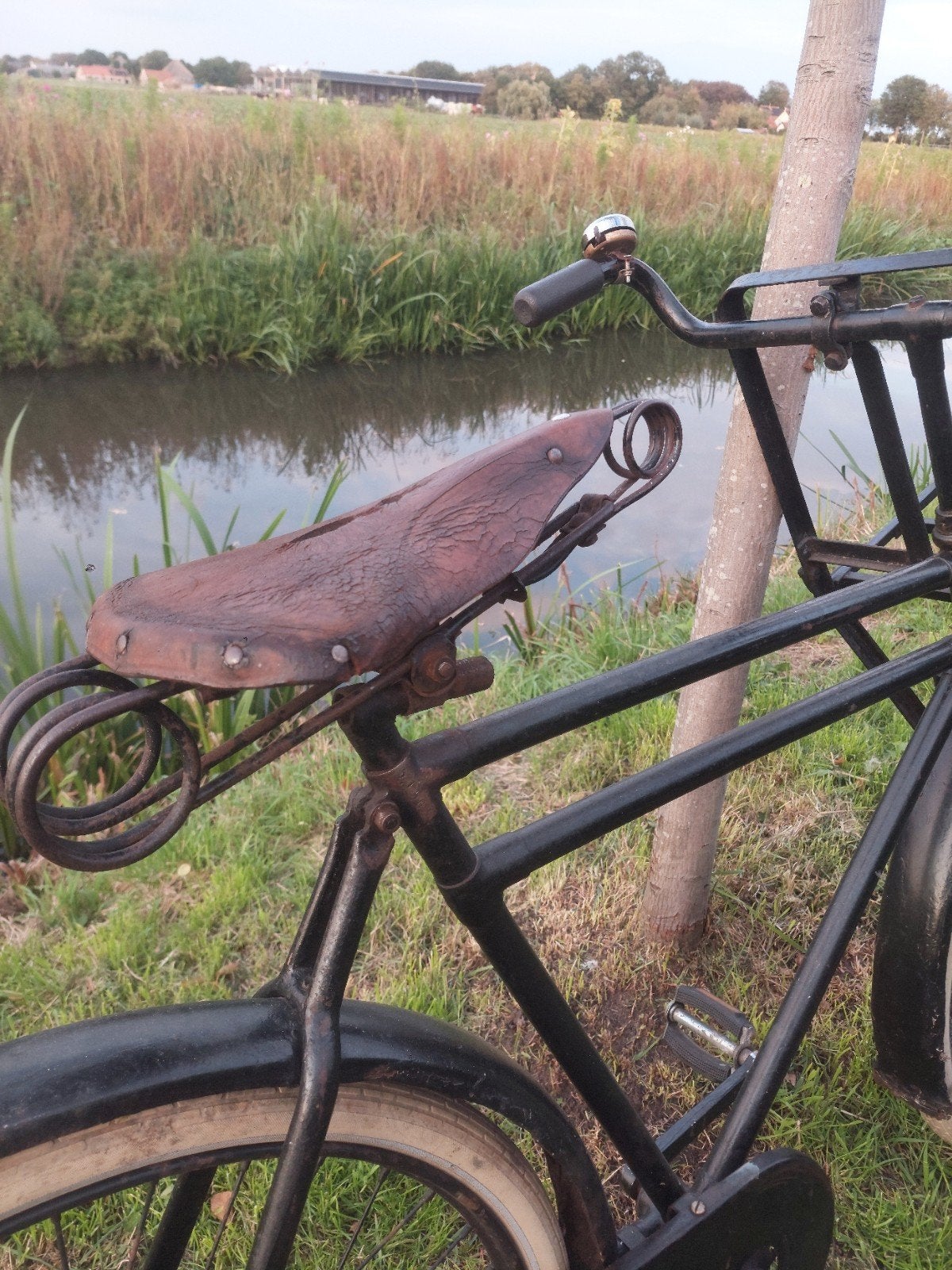 Oldtimer transportfiets met zweefzadel, Fietsen en Brommers, Ophalen, Onbekend, Onbekend, Onbekend